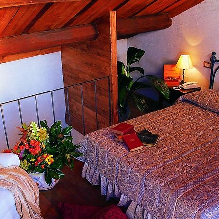 Hotel La Locanda Dei Ciocca Grottaferrata Eksteriør billede
