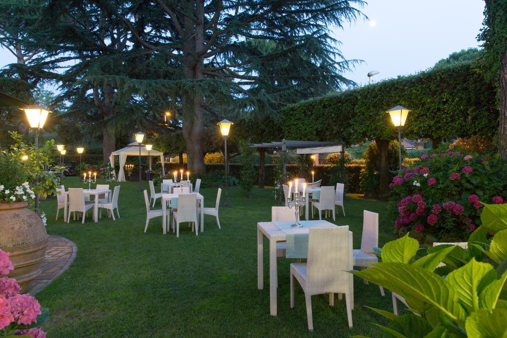 Hotel La Locanda Dei Ciocca Grottaferrata Eksteriør billede