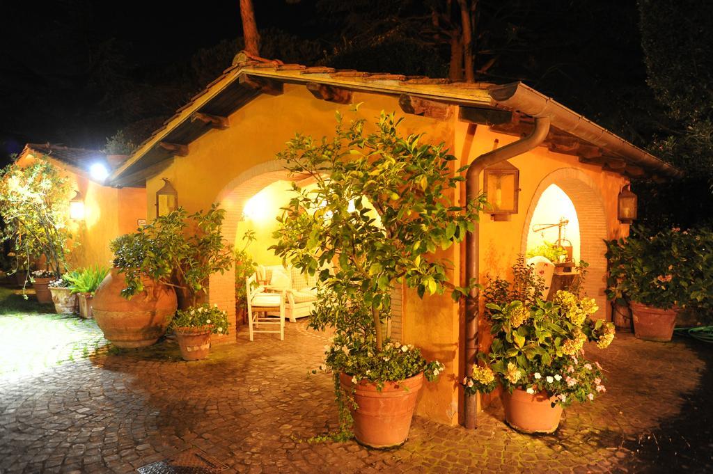 Hotel La Locanda Dei Ciocca Grottaferrata Eksteriør billede